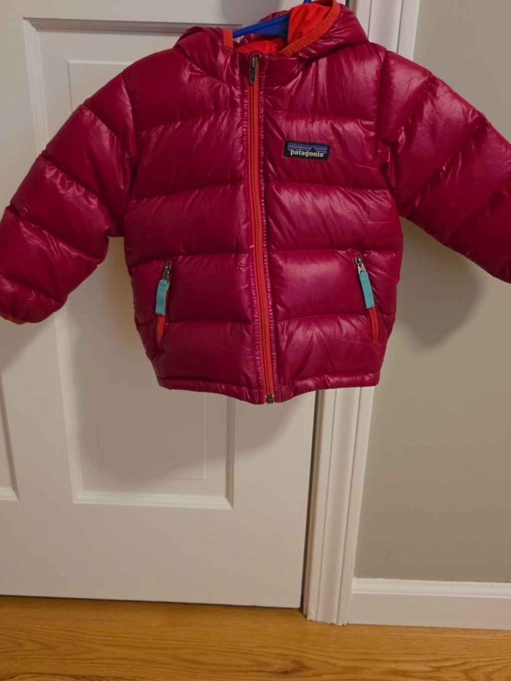 Patagonia Infant PINK Hooded Down Puffer Jacket 6-12 MONTHS
